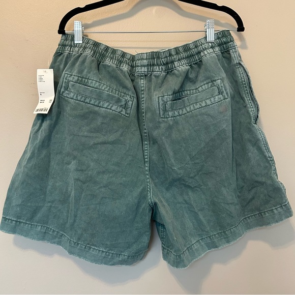 NWT Casual Green Drawstring Shorts - Picture 7 of 11